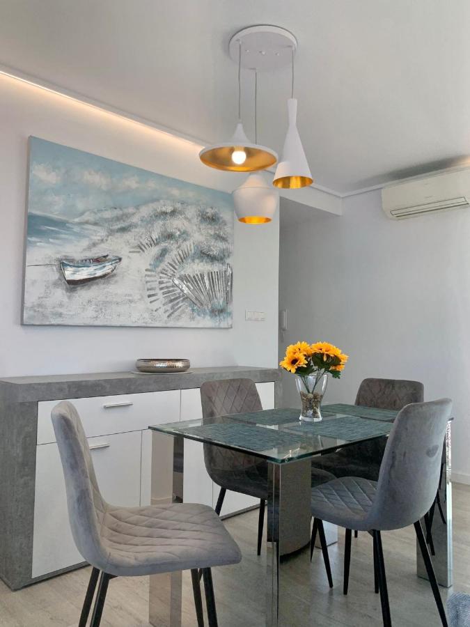 Apartamento Superior Alay En Puerto Marina Playa Benalmadena Bagian luar foto