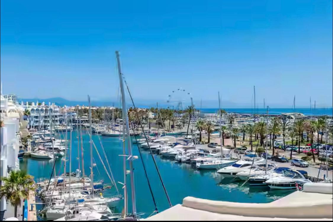 Apartamento Superior Alay En Puerto Marina Playa Benalmadena Bagian luar foto